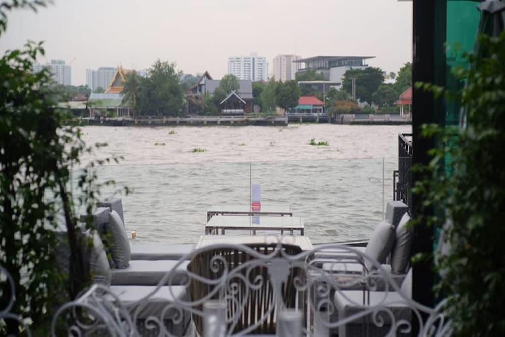 โรงแรม วีวารี บางกอก