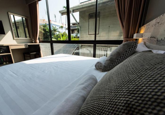 โรงแรม วีวารี บางกอก 3*